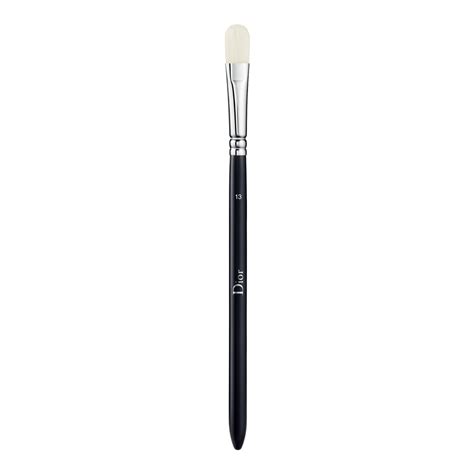 dior concealer brush